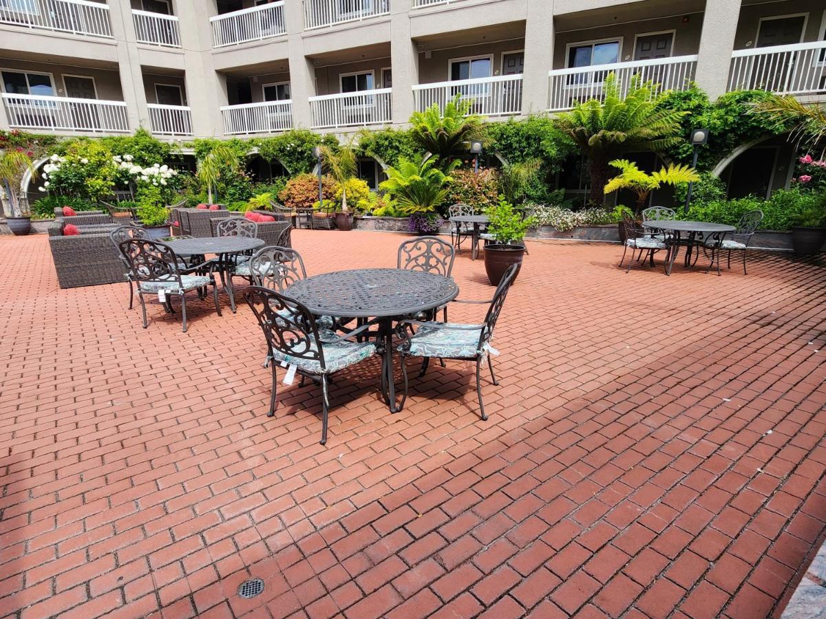 La Quinta By Wyndham San Francisco Airport West Hotel Милбрей Екстериор снимка